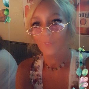 Meet your Posher, Tami